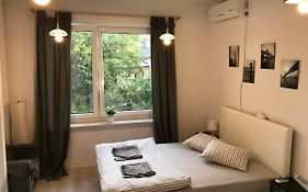 Chopin Airport Apartments 24H Self Check-In